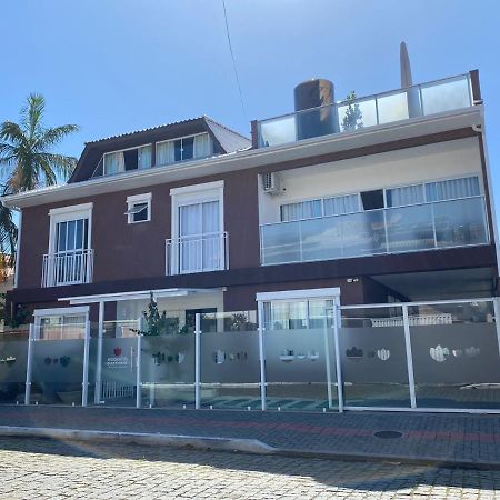 Bouganville Guest House Bc Balneário Camboriú Exterior foto