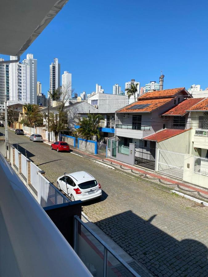 Bouganville Guest House Bc Balneário Camboriú Exterior foto